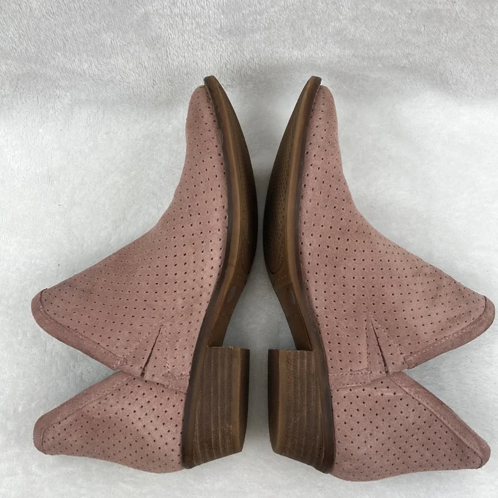 Lucky Brand Women’s Kambry Dusty Mauve Suede Ankle Bootie sz 7